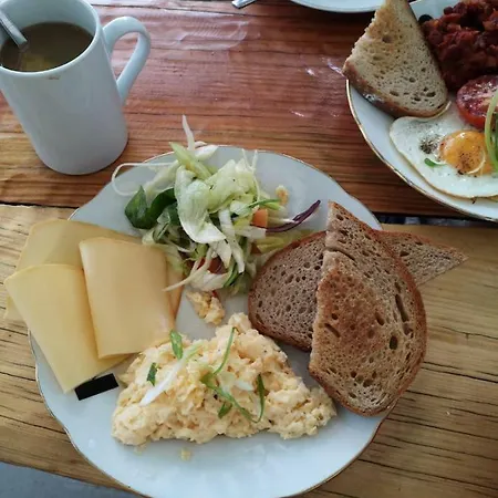 Kemp V Raji - Palda *