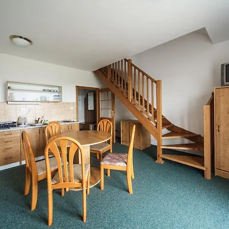 V Raji - Palda Kemp *